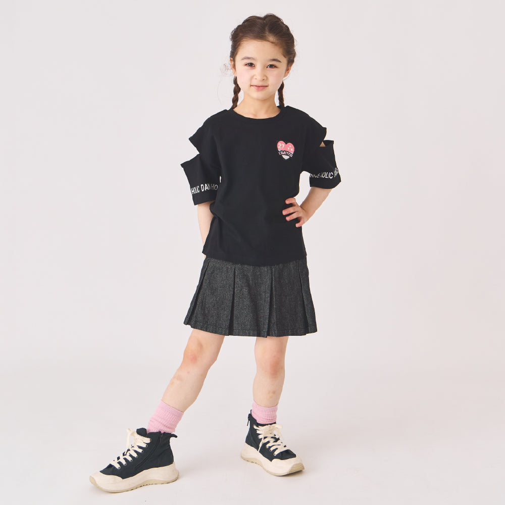 ワッペン付き半袖Tシャツ