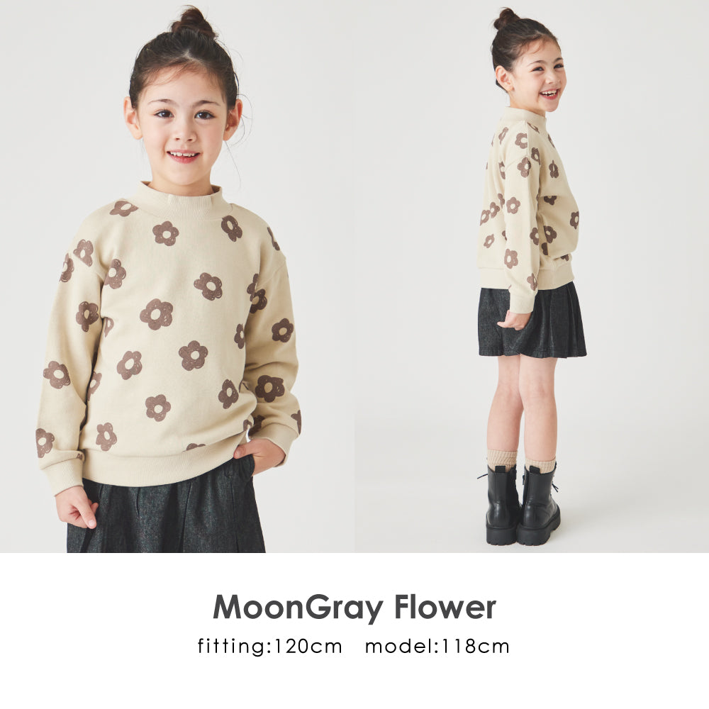 レトロプリントが映える モックネックトレーナー　